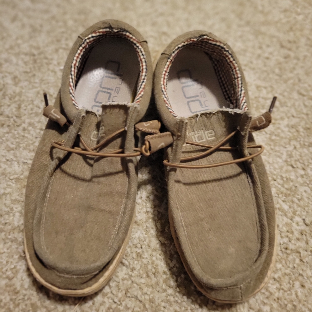 Hey Dude shoes